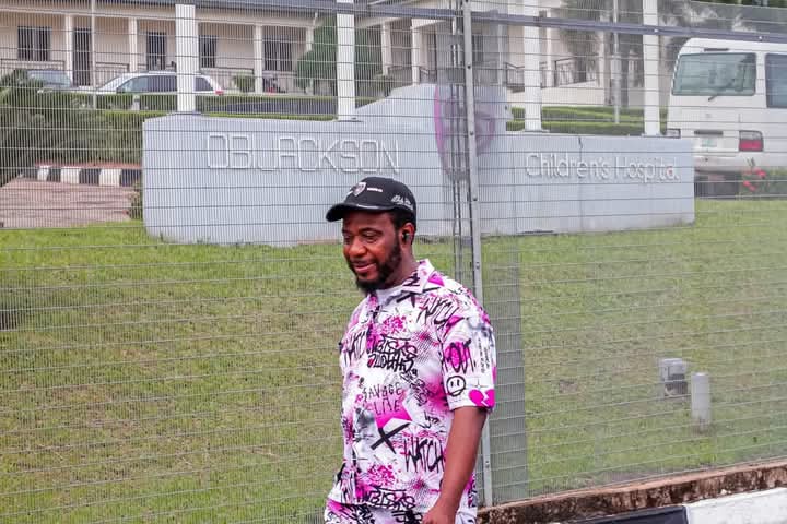 Read more about the article Meet Dr.Ernest Nnaemeka Obiejesi ( Obijakson ):  The 64 year old billionaire with a youthful appearance