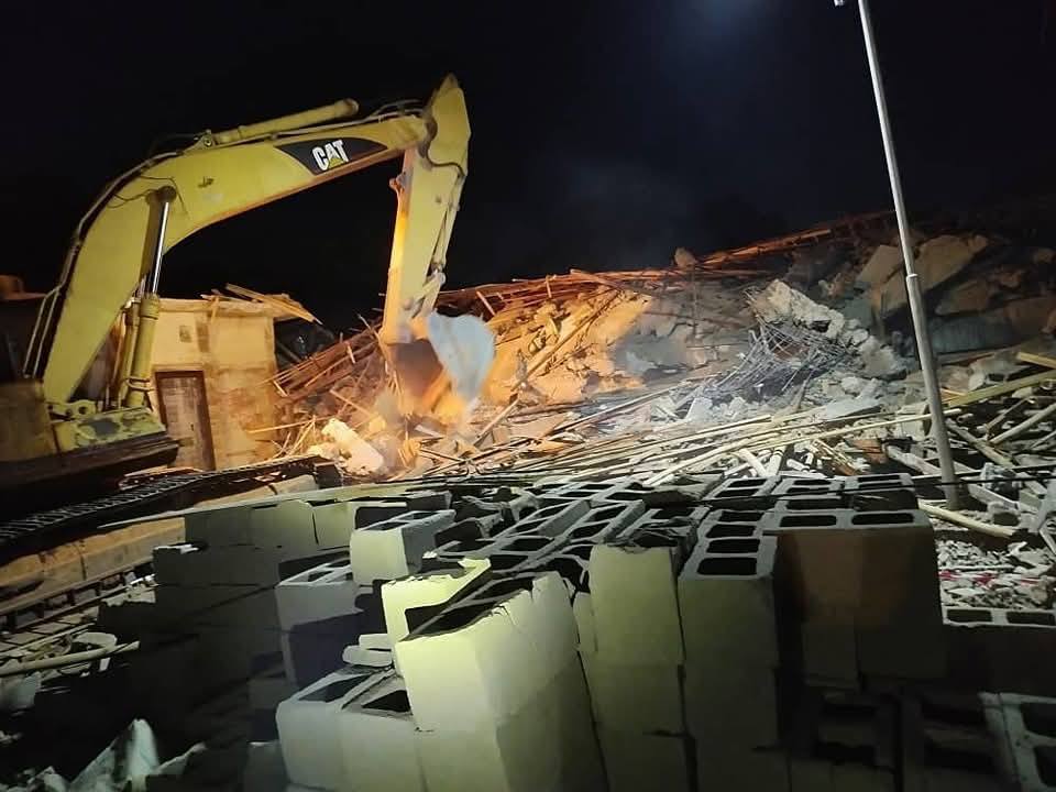 Read more about the article BREAKING: Three-Storey Building Collapses in Anambra, Two Construction Workers Rescued