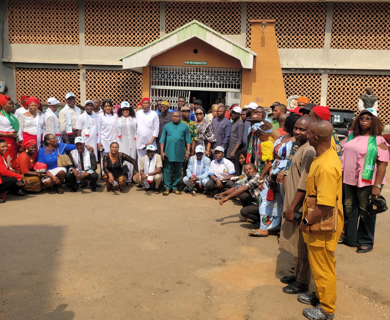 Read more about the article Anambra 2025: Hon. Ralph Okeke, Deputy Director-General of Sir Paul Chukwuma’s Campaign Council, Inaugurates Local Government Coordinators in Anambra North