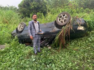 Read more about the article Cameroonian prophet survives a car accident in which the vehicle somersaulted ten times.