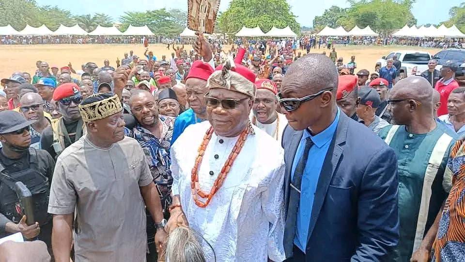 Read more about the article Oba New King: A New Era Begins with the Victory of Igwe Engr. Sir. Augustine Chinedu Emelobe (Ezeokpoko II of Oba)