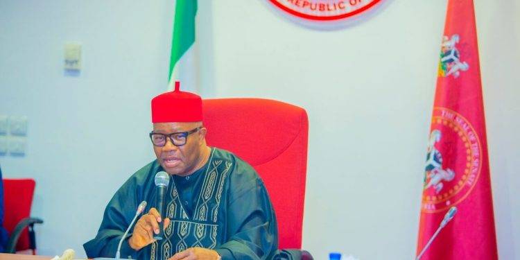 Read more about the article Nigerian Senate allegedly accepts their own bribe Approves Emergency Rule In Rivers