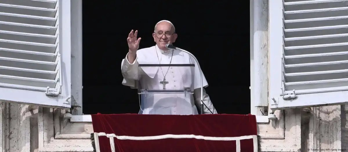 Read more about the article Pope Francis dies at age 88, one day after Easter