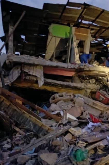 One De@d, 27 Rescued as Two-Storey Building Collapses