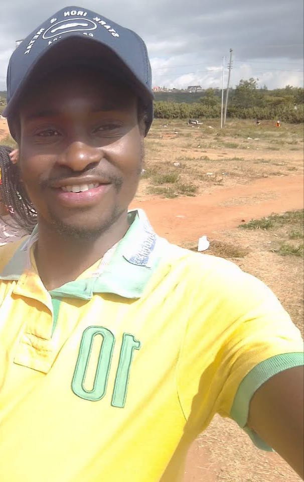 Detectives Launch Hunt for Man Who K!lled His Wife and Two Children 